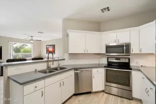 Photo #1: 6949166 Listing