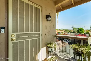 Photo #2: 6949561 Listing