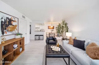 Primary Photo for MLS#: 6949563