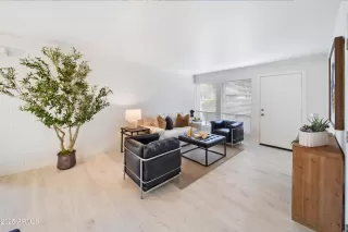 Photo #1: 6949563 Listing 