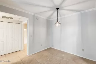 Photo #5: 6949723 Listing