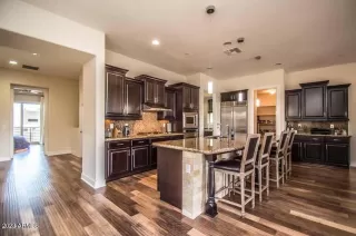 Photo #1: 6949728 Listing