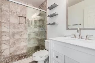 Photo #2: 6950105 Listing 