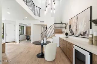 Photo #1: 6950107 Listing 