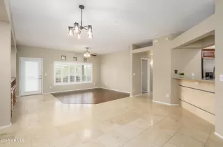 Photo #2: 6950170 Listing 