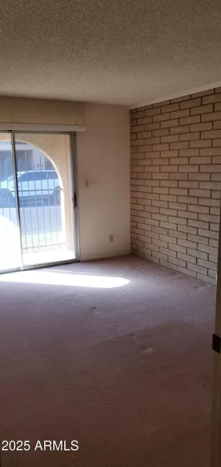 Photo #3: 6950171 Listing 