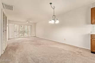 Photo #5: 6950470 Listing 