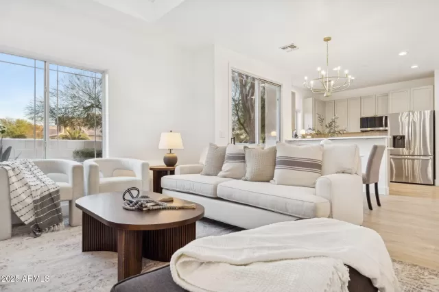 MLS: 6950479 Condo For Sale