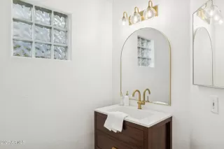 Photo #5: 6950479 Listing 