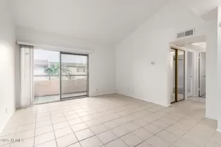 Photo #1: 6950533 Listing 