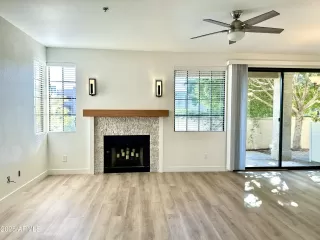 Photo #6: 6950605 Listing