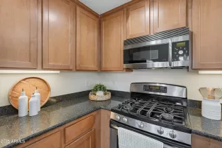 Photo #6: 6950730 Listing 