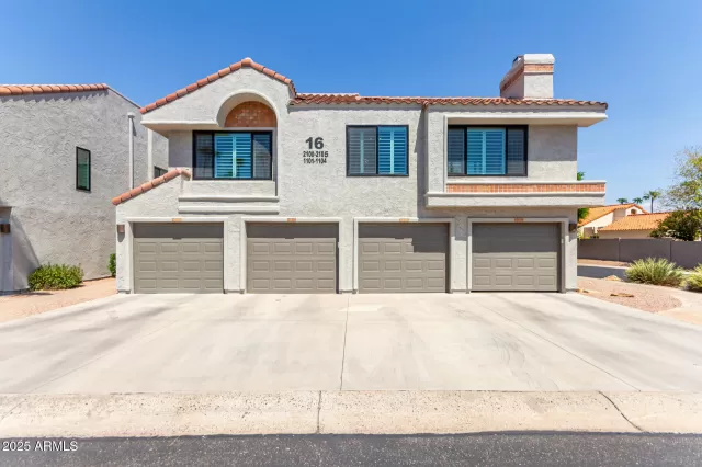 MLS: 6950768 Condo For Sale