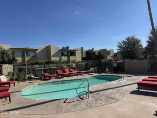 Photo #6: 6950995 Listing