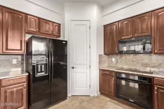 Photo #6: 6951070 Listing