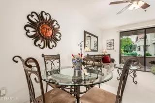 Photo #4: 6951089 Listing