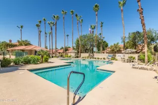 Photo #5: 6951089 Listing