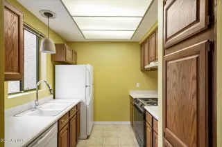 Photo #3: 6951222 Listing