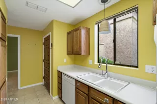 Photo #4: 6951222 Listing