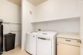 Photo #6: 6951469 Listing 