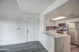 Photo #4: 6951519 Listing 