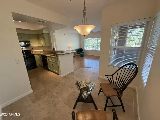 MLS: 6951526 Condo For Sale