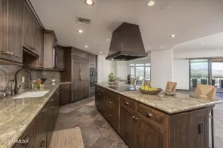 Photo #4: 6951610 Listing 