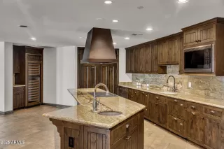 Photo #5: 6951610 Listing 