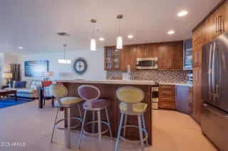 Photo #4: 6951679 Listing 