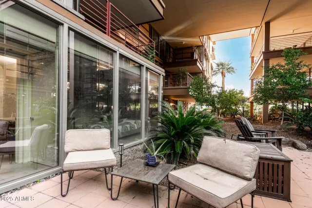 MLS: 6951685 Condo For Sale