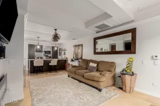 Photo #4: 6951685 Listing 