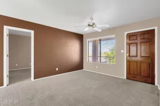 Photo #5: 6951830 Listing 