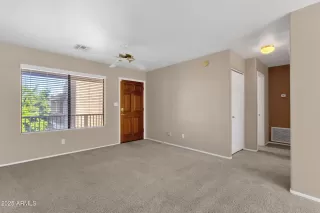 Photo #6: 6951830 Listing 