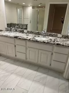 Photo #3: 6951919 Listing