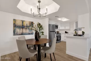 Photo #5: 6951948 Listing