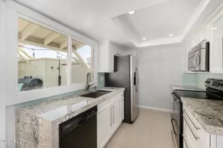 Photo #1: 6951952 Listing 