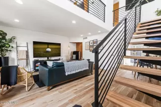 Photo #2: 6951966 Listing 