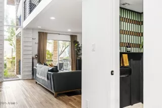 Photo #3: 6951966 Listing 