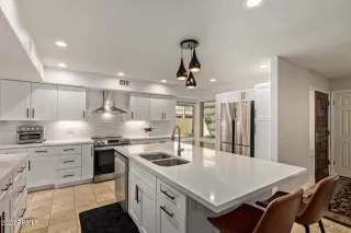 Photo #3: 6952054 Listing 