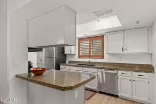 Photo #6: 6952151 Listing 