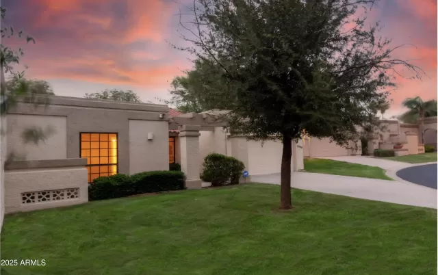 MLS: 6952279 Condo For Sale