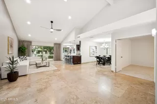 Photo #3: 6952279 Listing 