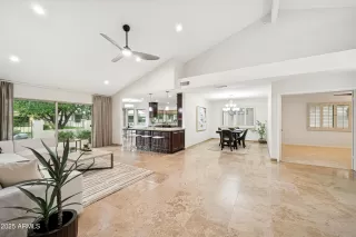 Photo #5: 6952279 Listing 