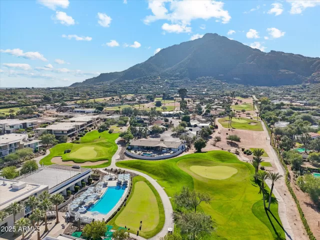 MLS: 6952384 Condo For Sale