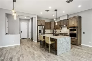 Photo #5: 6952408 Listing