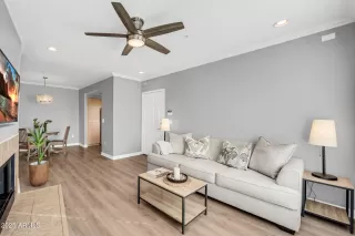 Photo #4: 6952422 Listing 