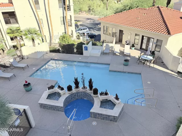 MLS: 6952449 Condo For Sale