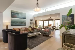 Photo #1: 6952550 Listing 