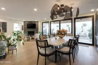 Photo #5: 6952550 Listing 