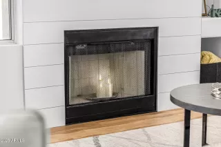 Photo #3: 6952590 Listing